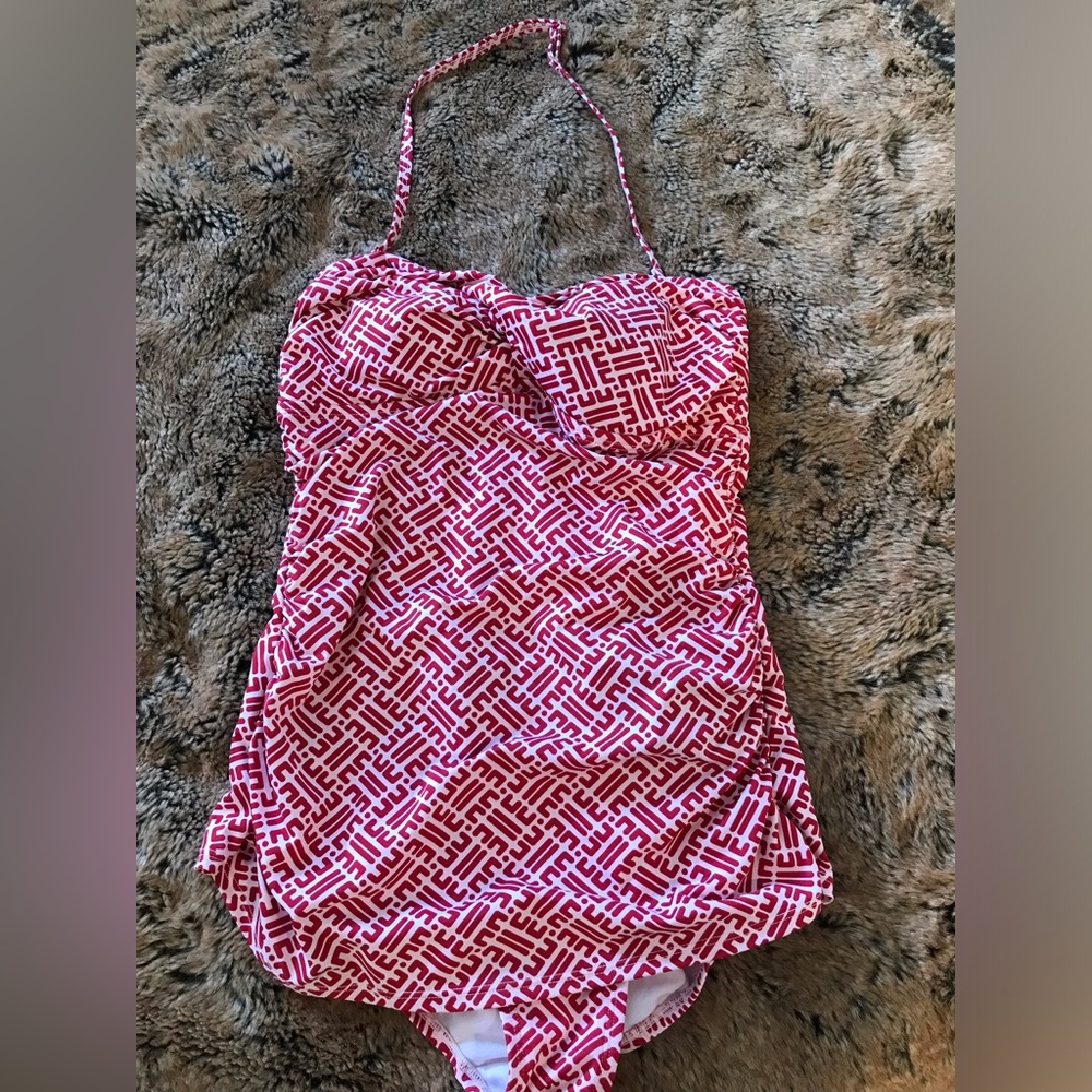 Jantzen Red and white one piece bathing suit with removable strap.